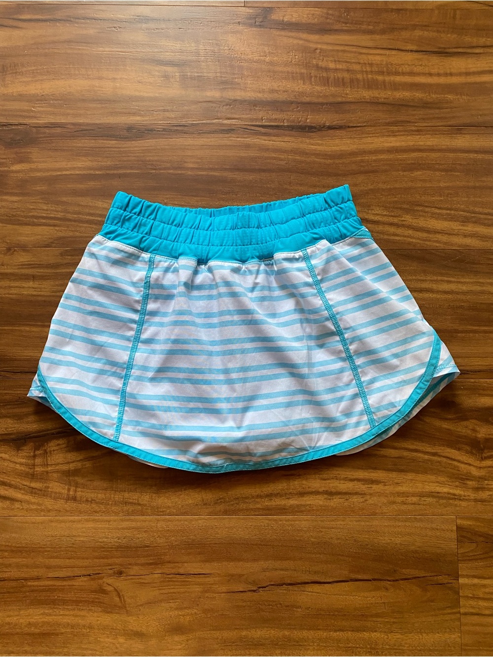 lululemon athletica White & Aqua Striped Girls' Athletic Skort